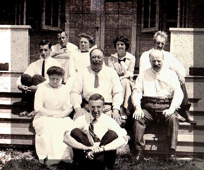 cus10010.jpg (134470 bytes)