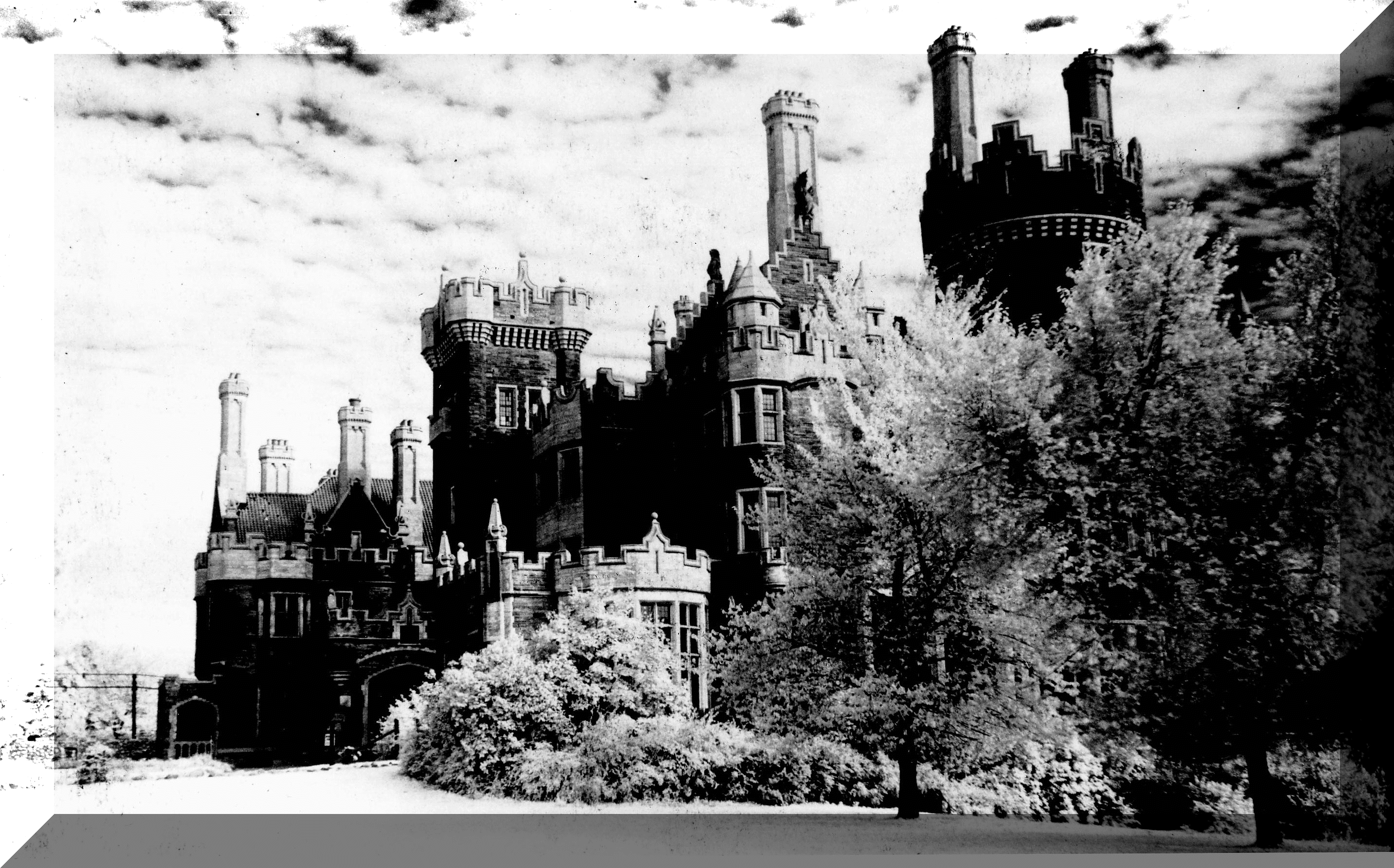 An illustration of Casa Loma castle